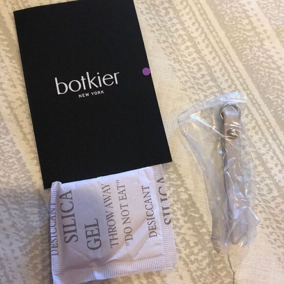 BOTKIER Bone Leather Crossbody Satchel Bag - Picture 5 of 8